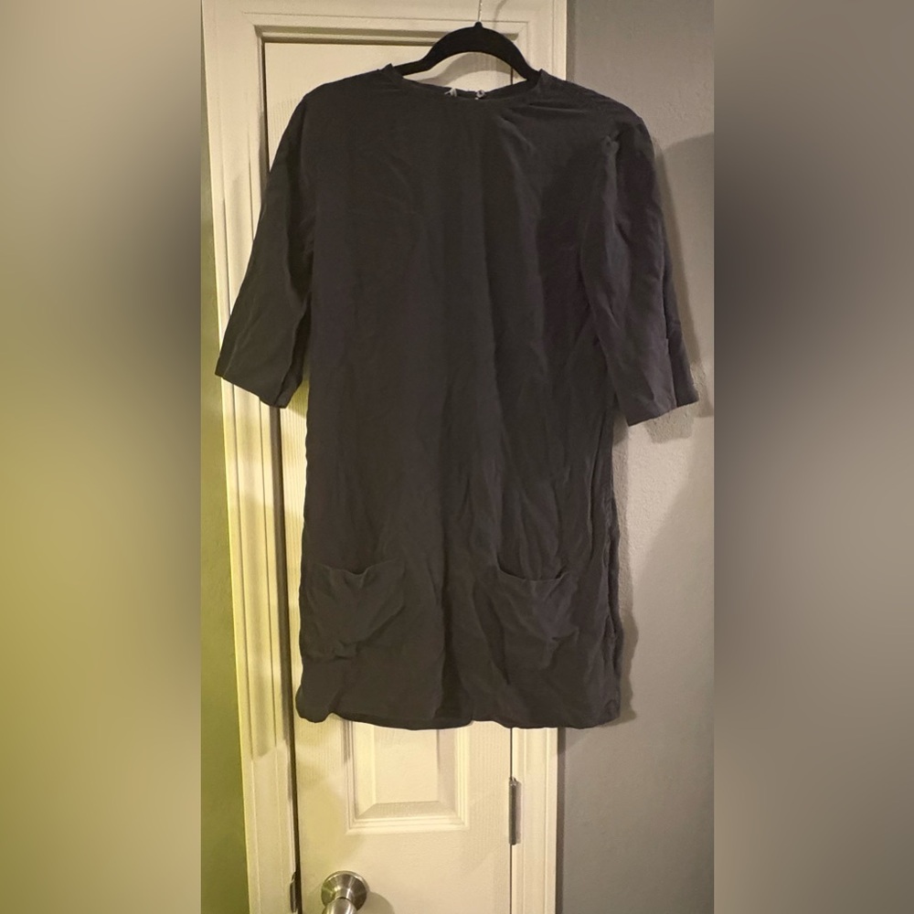 Equipment Aubrey Black Silk Dress with pockets size xs
